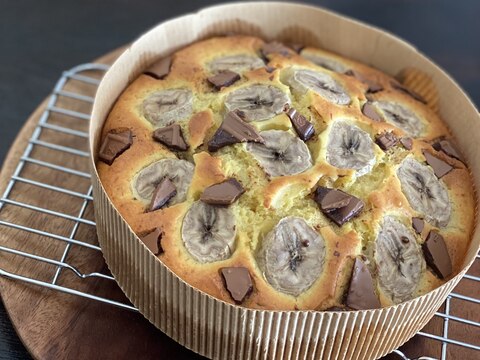 混ぜて焼くだけ！HMで簡単チョコバナナケーキ♪